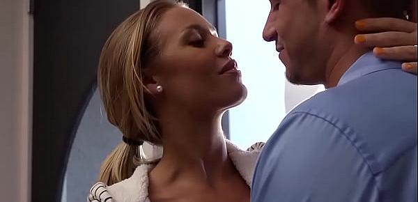  Naughty America - Nicole Aniston gets rent money and a bit extra from her Sugar Daddy!!